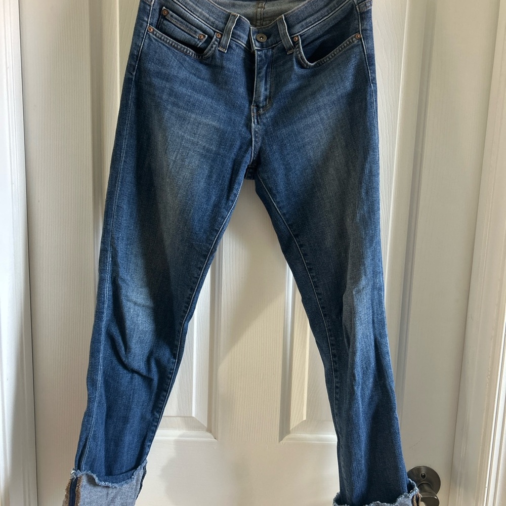Stylish Blue Cropped Jeans